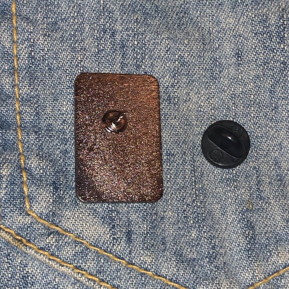 JUSTICE — A Pin Based on a Tarot Card - Picture 4 of 8